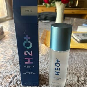 H2O+ Hydration Oasis Priming Water Essence  NEW WITH BOX
